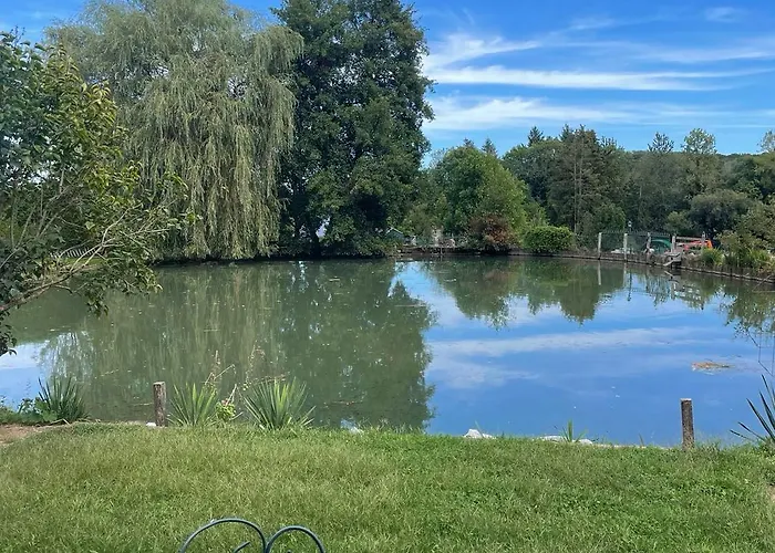 Au Bord D'un étang Ueberstrass